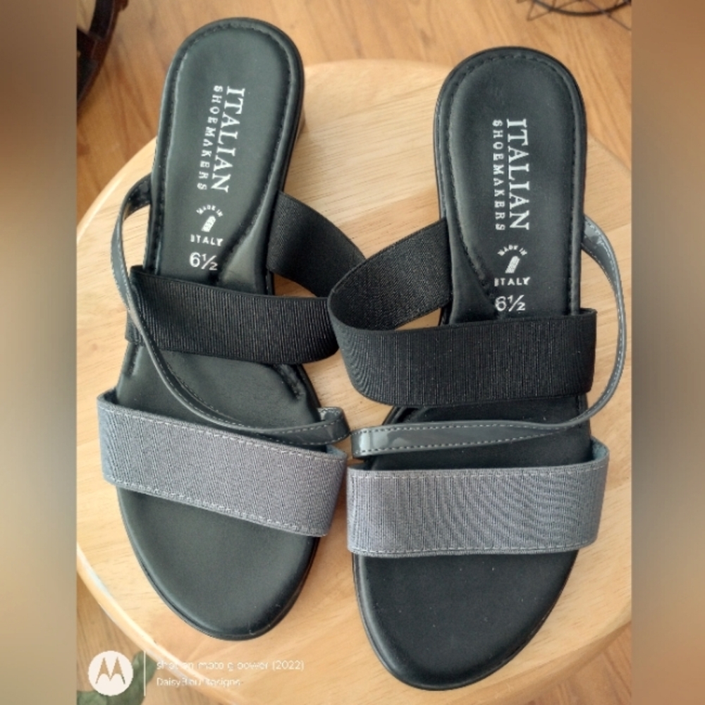 Italian Shoemakers Slip-on Heels/Sandals size 6 1/2